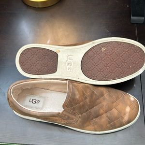 Ugg size 10 slides